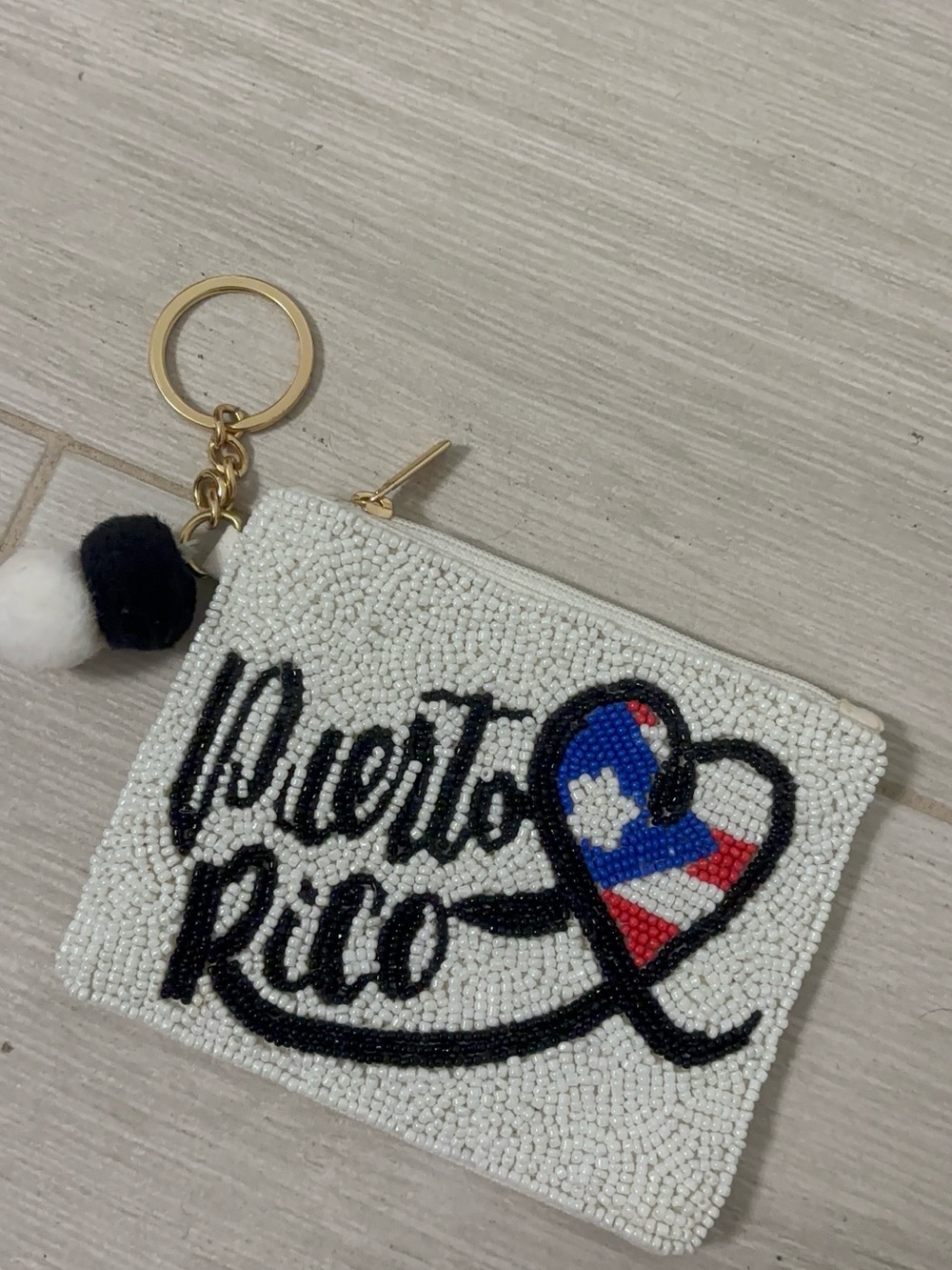 Beaded 'Puerto Rico' White Coin Purse with Keyring